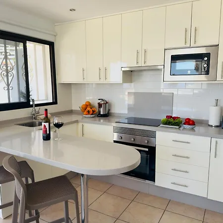 Hibisco Lazy Days Gigantes * Puerto de Santiago (Tenerife)